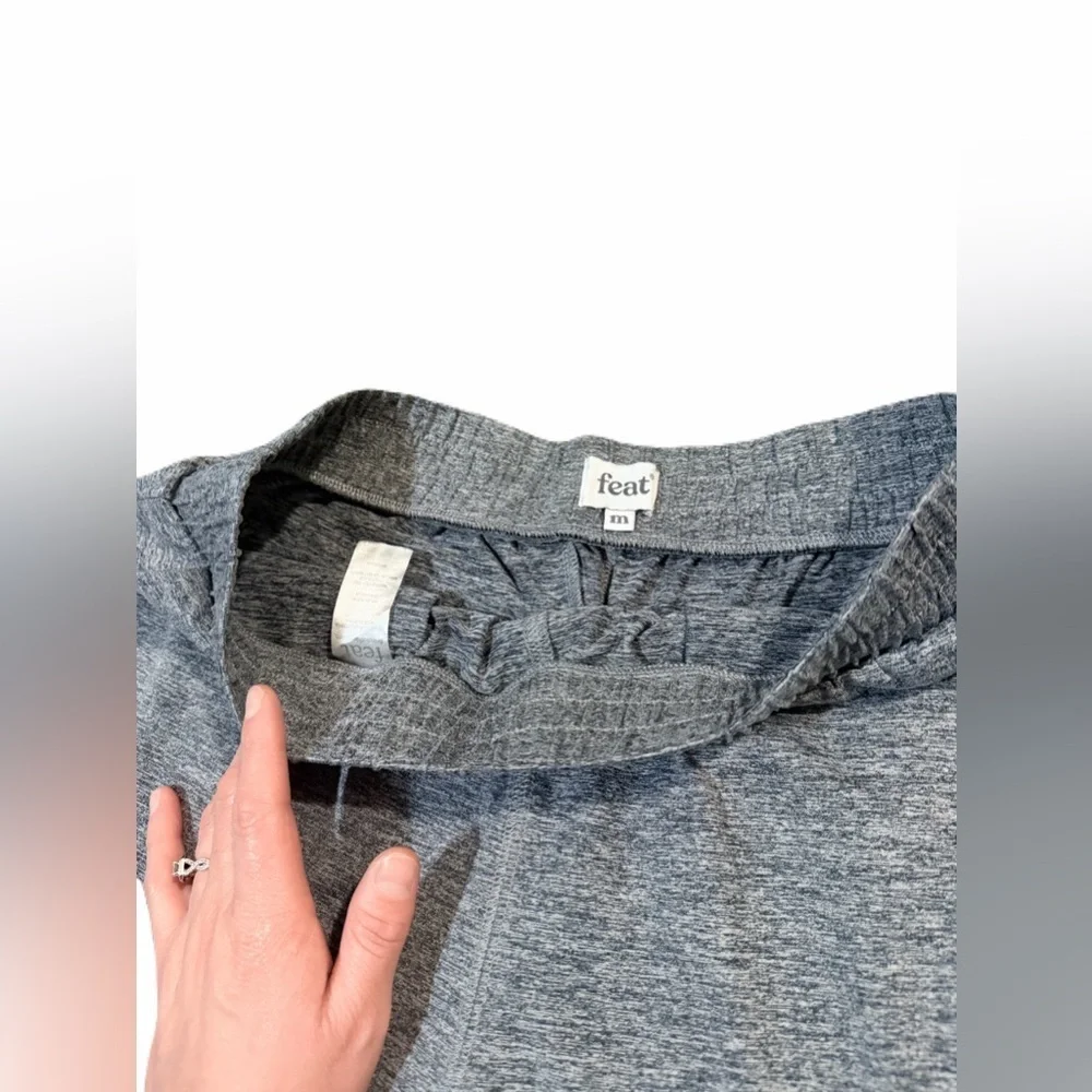 FEAT Mens BlanketBlend Move Shorts Size Medium